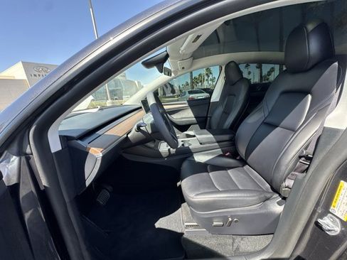 Used 2024 Tesla Model Y Long Range AWD/4WD image 10