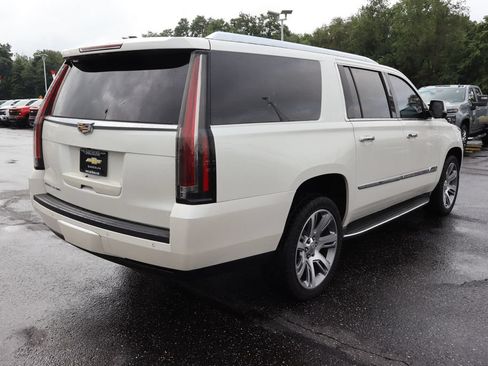 Used 2015 Cadillac Escalade ESV Luxury AWD/4WD image 43