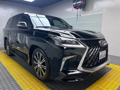 Used 2020 Lexus LX 570 4WD w/ 3rd Row & Luxury Pkg