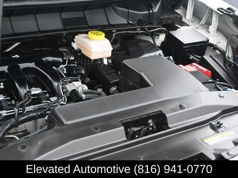 Used 2024 Nissan Pathfinder S AWD/4WD image 22