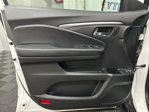 Used 2021 Honda Passport Sport image 19