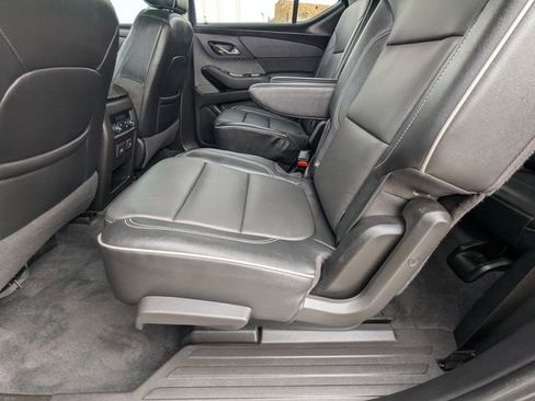 Certified 2021 Chevrolet Traverse High Country FWD image 23