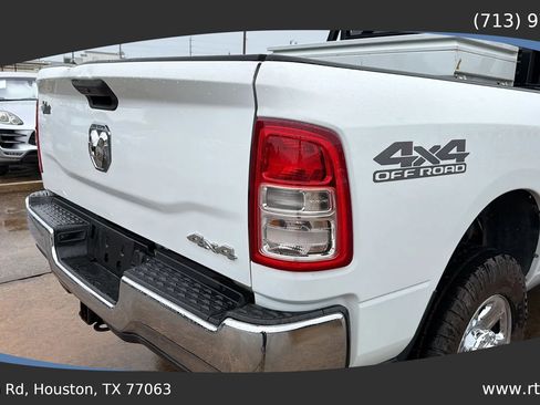 Used 2022 RAM 2500 Tradesman w/ Chrome Appearance Group AWD/4WD image 22