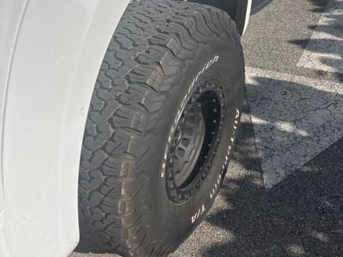 Used 2018 Ford F150 Raptor w/ Equipment Group 802A Luxury AWD/4WD image 13