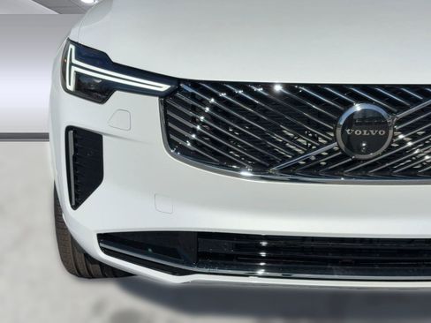 New 2026 Volvo XC90 B5 Plus w/ Protection Package image 26