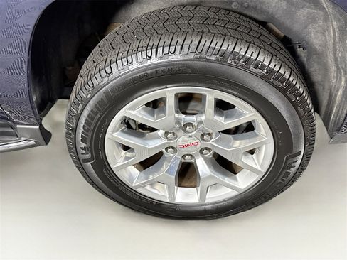 Used 2017 GMC Yukon XL Denali w/ Open Road Package image 24