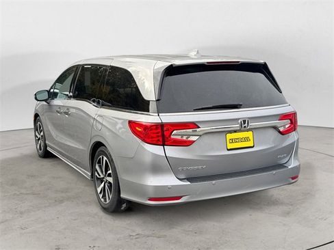 Used 2019 Honda Odyssey Elite image 3