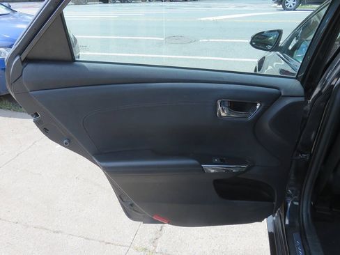 Used 2016 Toyota Avalon Limited w/ Toyota Safety Sense Package FWD image 27