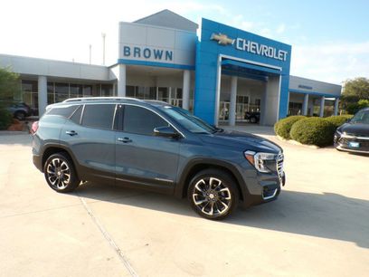 Used 2024 GMC Terrain SLT w/ LPO, Floor Liner Package