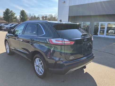 Used 2024 Ford Edge SEL w/ Convenience Package image 8
