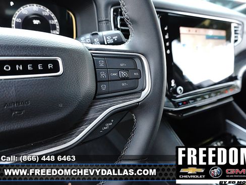 Used 2024 Jeep Wagoneer Series II w/ Flexible Seating Group AWD/4WD image 22