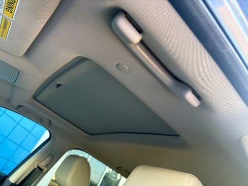 Used 2024 Honda CR-V EX-L image 12