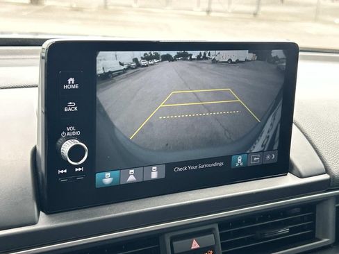 Used 2025 Honda Pilot Touring image 35