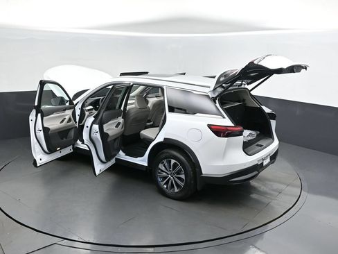 Certified 2026 INFINITI QX60 Pure w/ Cargo Package FWD image 48