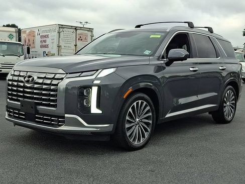 Used 2024 Hyundai Palisade AWD image 6