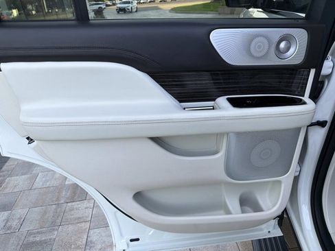 Certified 2023 Lincoln Navigator Black Label AWD/4WD image 16