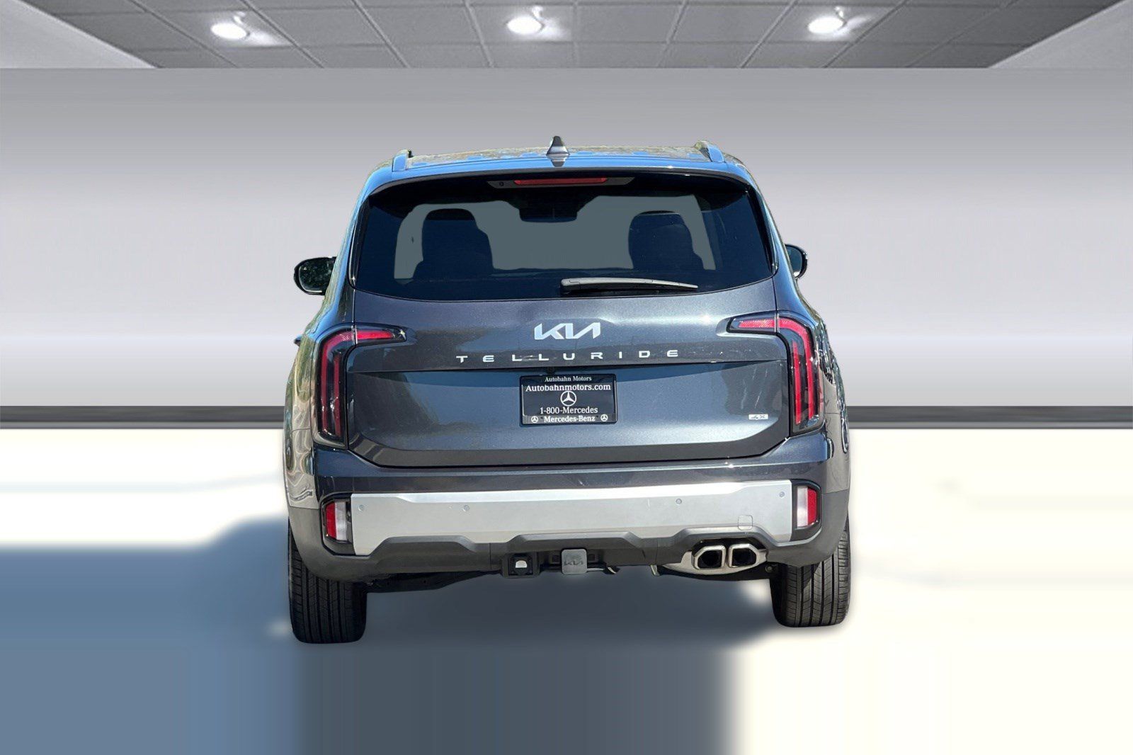 Used 2024 Kia Telluride SX Prestige w/ Towing Package AWD/4WD image 9