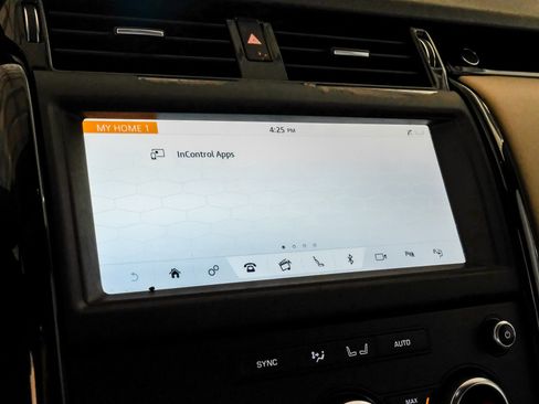 Used 2020 Land Rover Discovery SE AWD/4WD image 28
