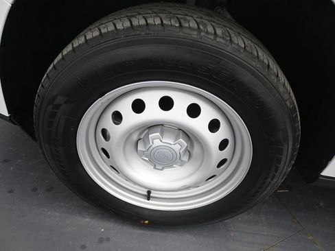 Used 2024 Ford Maverick XL image 33