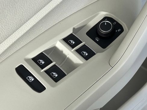 Used 2022 Volkswagen Jetta S FWD image 28