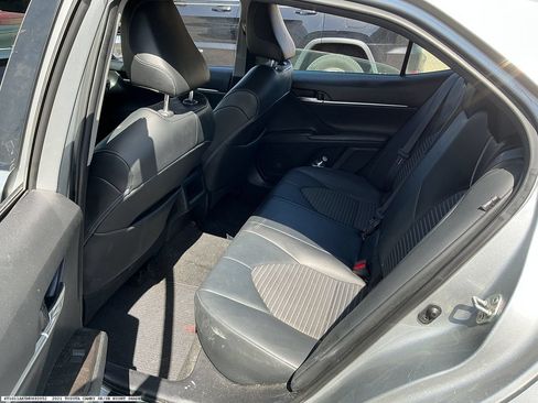 Used 2021 Toyota Camry SE FWD image 9
