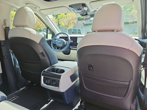 New 2026 Kia Carnival SX Prestige image 18