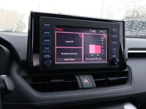 Used 2019 Toyota RAV4 LE image 11