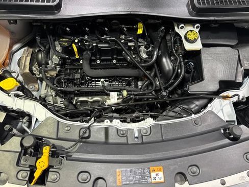 Used 2019 Ford Escape SE AWD/4WD image 8