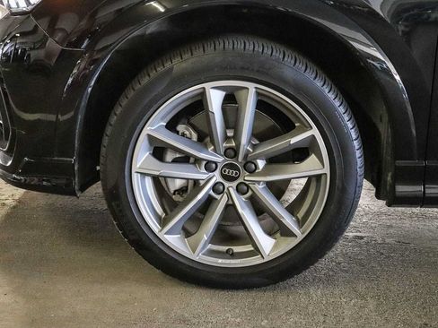 Used 2025 Audi Q3 2.0T Premium w/ Black Optic Sport Package AWD/4WD image 9