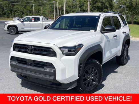 Certified 2025 Toyota 4Runner SR5 AWD/4WD image 1