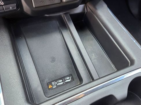 Used 2021 Chevrolet Silverado 1500 High Country image 25