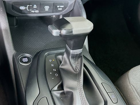 Used 2025 Kia K4 LXS image 24