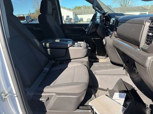 Certified 2024 Chevrolet Silverado 2500 LT AWD/4WD image 15