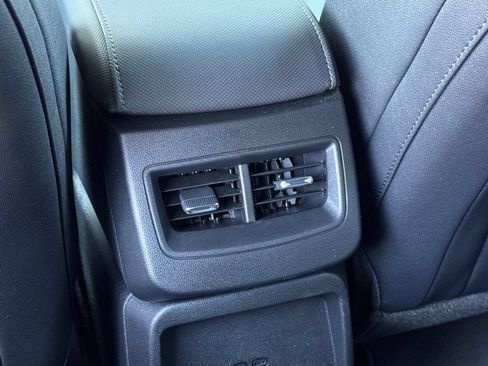 Used 2026 Chevrolet Equinox EV LT FWD image 38