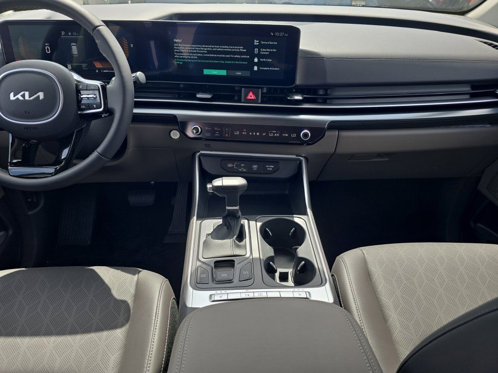 New 2026 Kia Carnival FWD image 14