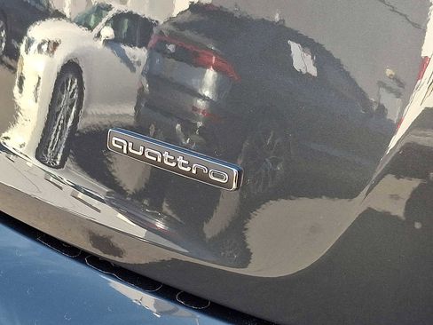 Certified 2025 Audi Q5 2.0T Premium w/ Convenience Plus Package image 24