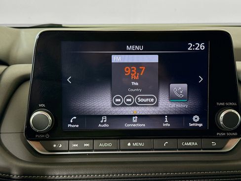 Used 2024 Nissan Rogue S AWD/4WD image 14