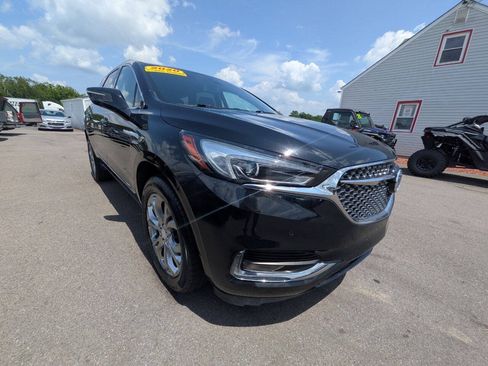 Used 2020 Buick Enclave Avenir w/ Avenir Technology Package AWD/4WD image 7