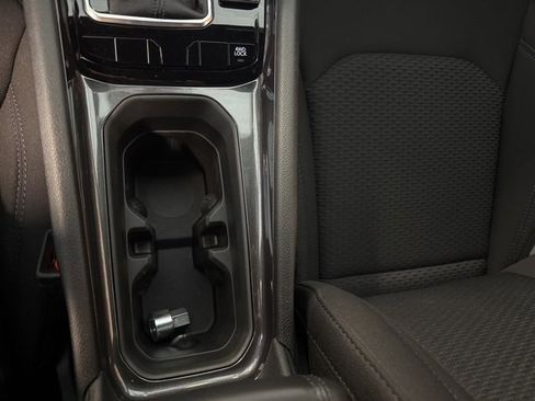 Used 2025 Jeep Compass Sport w/ Mopar Graphics Package image 28