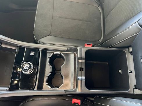 New 2025 Jeep Grand Cherokee L Laredo image 15