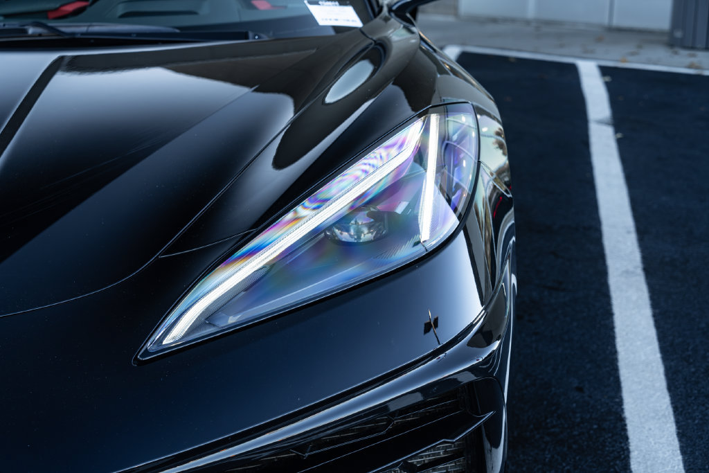 Used 2023 Chevrolet Corvette Stingray Preferred Cpe w/ Z51 Performance Package RWD image 3