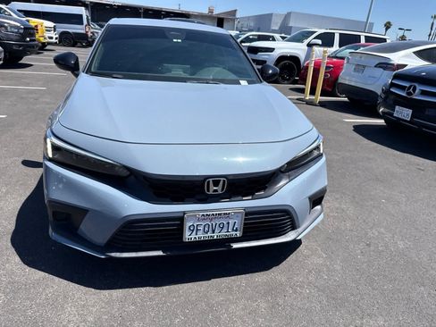 Used 2023 Honda Civic Sport image 5