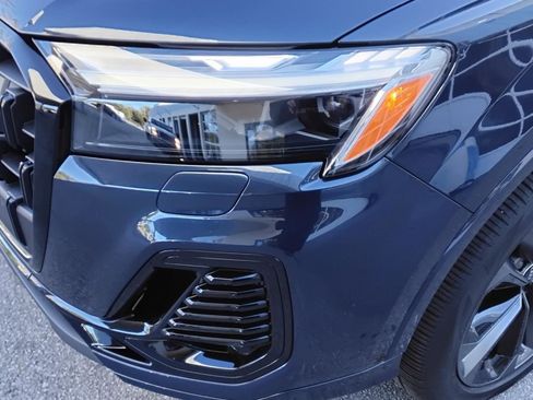 Certified 2025 Audi Q7 3.0T Premium Plus w/ Premium Plus Package image 7