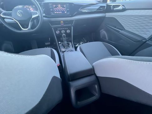 Used 2022 Toyota RAV4 XLE Premium image 20