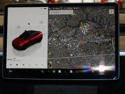 Used 2023 Tesla Model Y Performance image 38