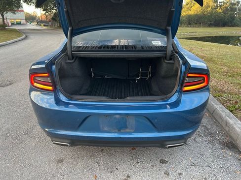 Used 2021 Dodge Charger SXT w/ Blacktop Package image 10
