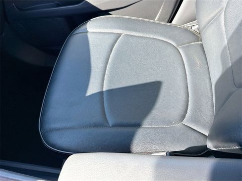 Used 2022 Toyota Sienna LE image 22