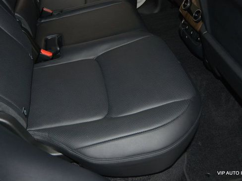 Used 2018 Land Rover Range Rover HSE image 27