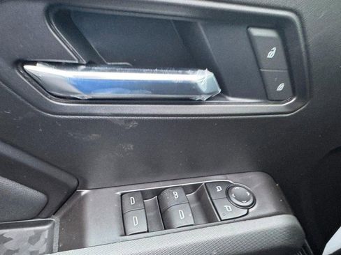 New 2025 Chevrolet Colorado LT image 32