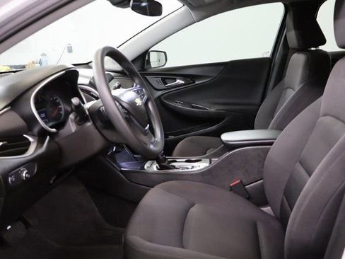 Used 2024 Chevrolet Malibu LS FWD image 12